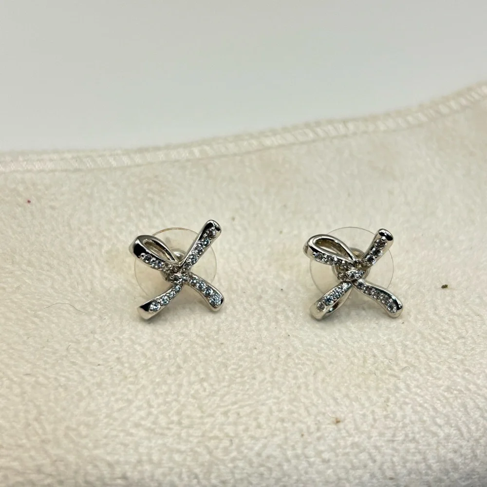 Kendra Scott Sasha Stud Earrings Bow Design Clear Crystals Rhodium Plated